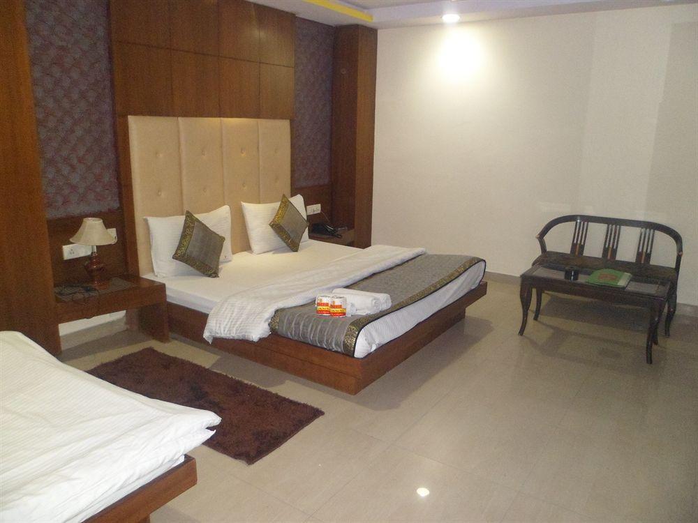 Shelton 3* New Delhi