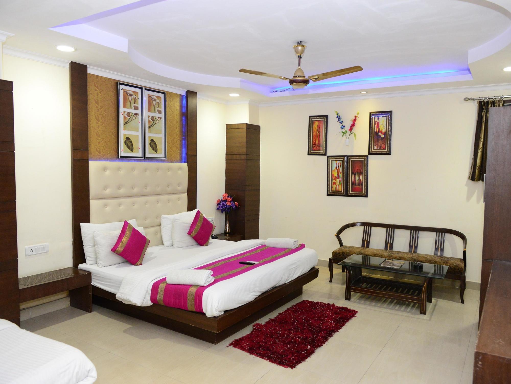 Hotel Shelton New Delhi