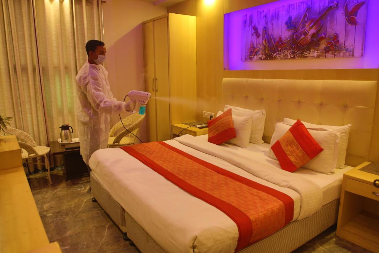 Hotel Shelton New Delhi