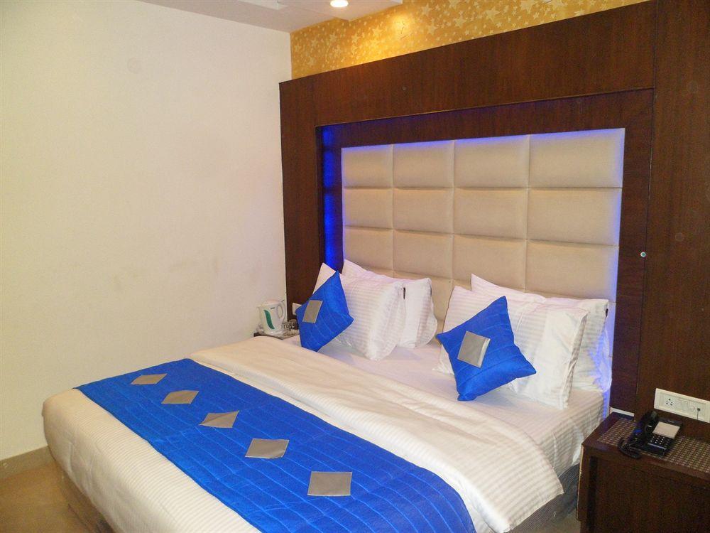 Hotel Shelton New Delhi