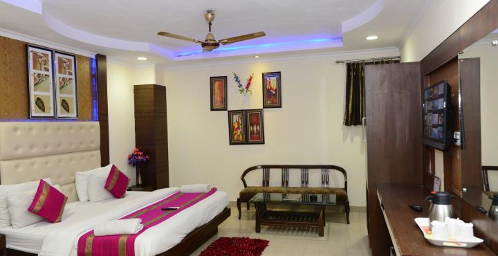 Shelton Hotel 3*