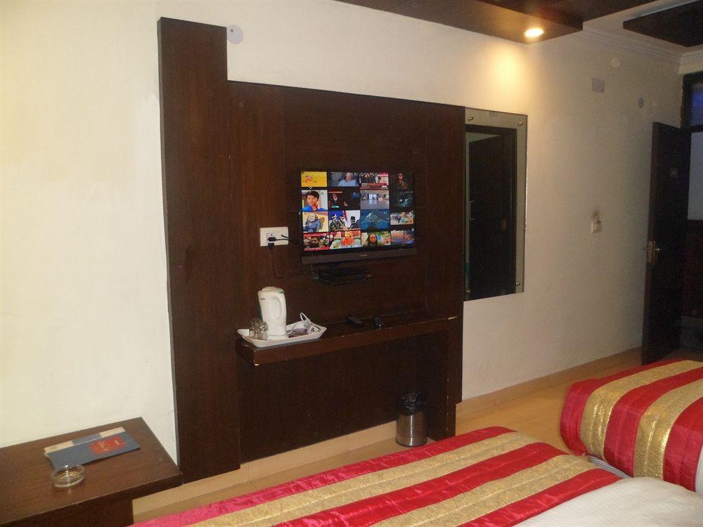 Shelton 3* New Delhi