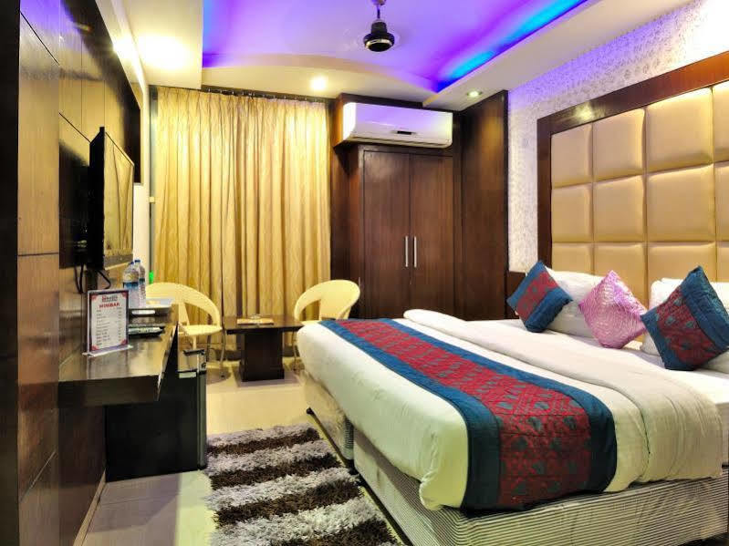 Shelton Hotel New Delhi