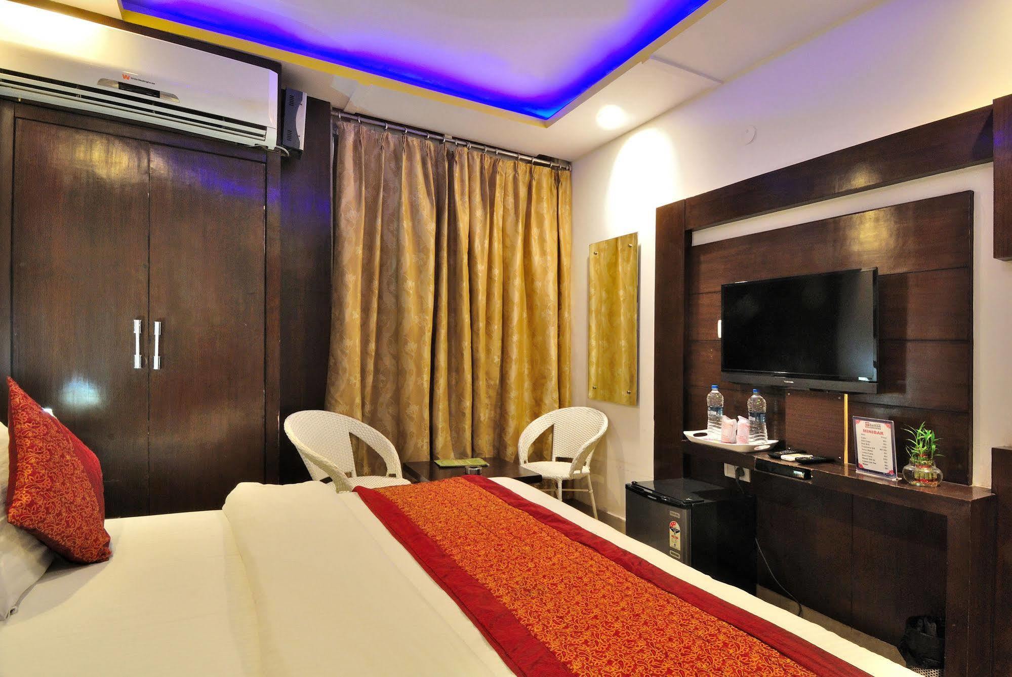 Hotel Shelton New Delhi